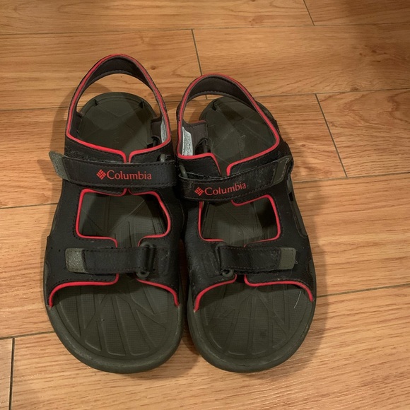 Columbia sandals EUC size 5 boys - Picture 2 of 4